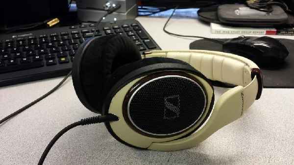 What Factors to Look for While Buying an Open-Back Headset