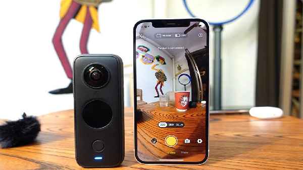 What is the Insta360 One X2