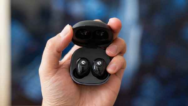 Raycon Earbuds Review - A Glance at the Product Specifications