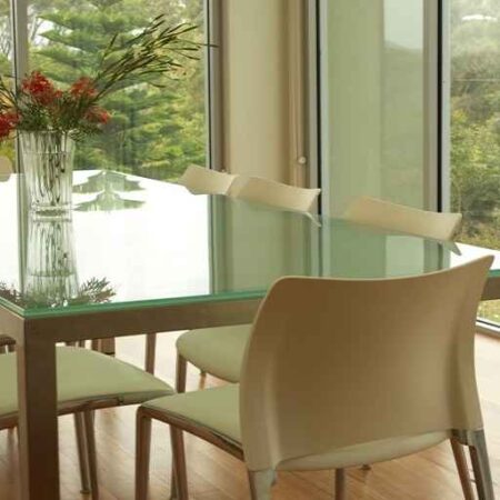A Guide to Choosing the Right Tempered Glass TableTop